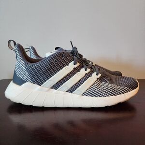 Men's Adidas Size 9 Athletic Shoes Cloud Foam